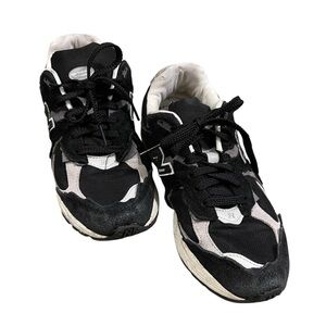 New Balance 2002R "Protection Pack - Black Grey" sneaker womens 9.5 Mens 8